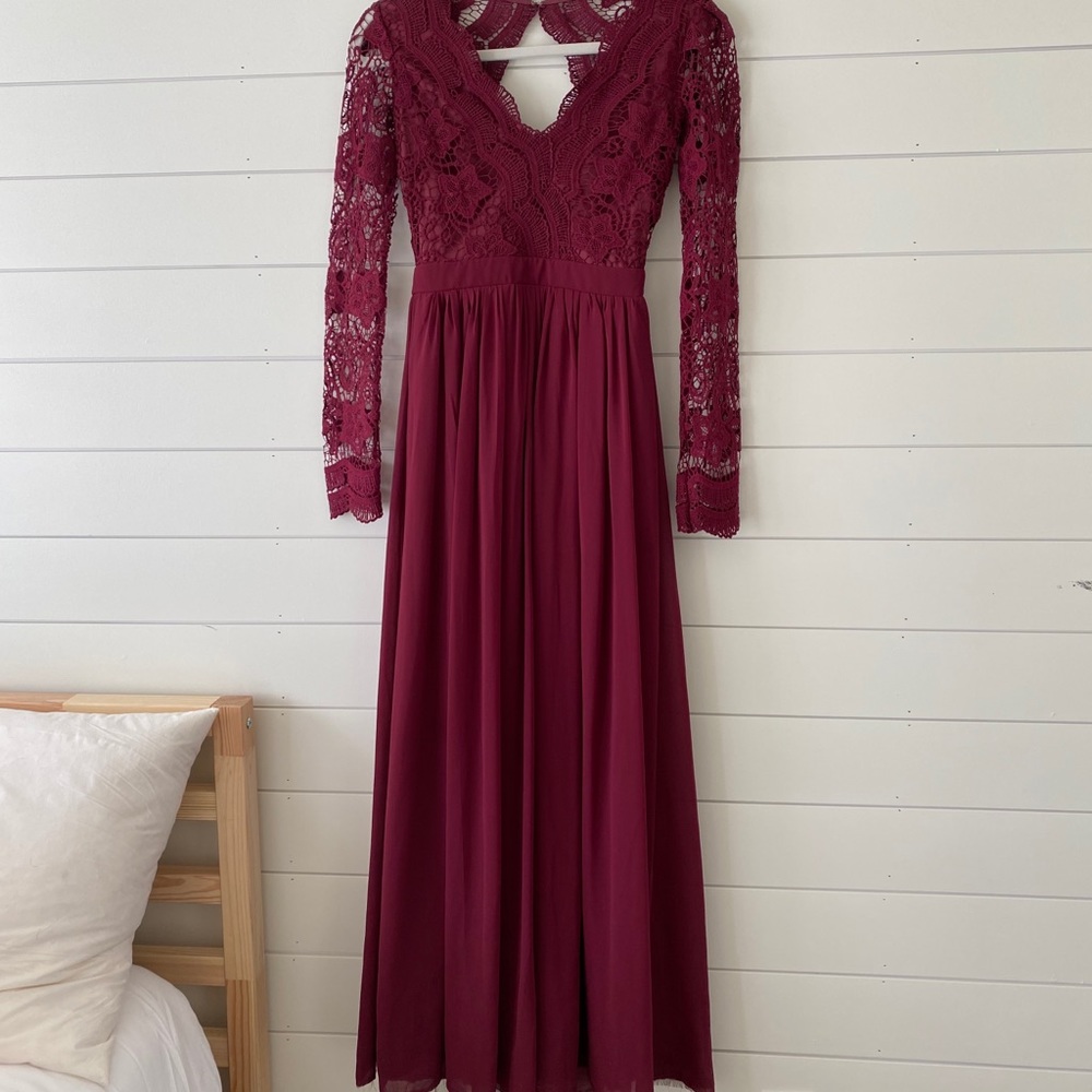 Maroon lulus lace long sleeve maxi dress open back